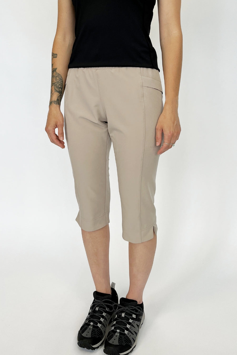 Capri Leger et Extensible pour Femme avec Protection Solaire SPF 50 Vertical Sports