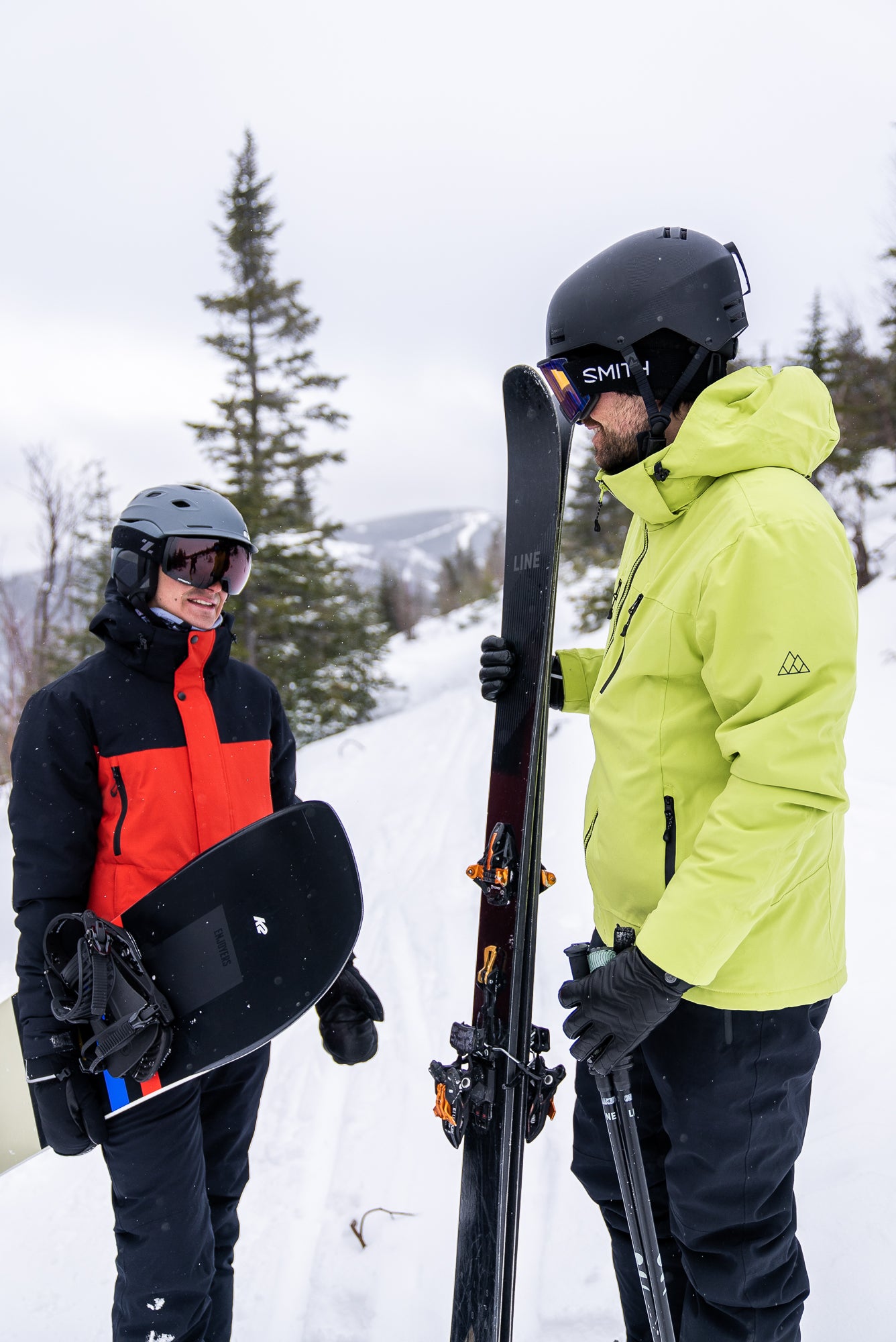 Manteaux et pantalons de ski isolés pour hommes – Vertical Sports